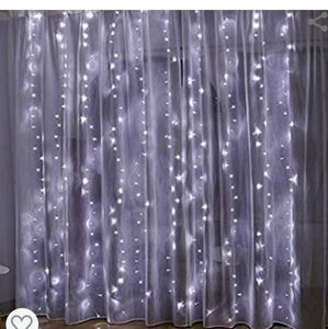 Twinkle star 300 LED curtain string light (white)
